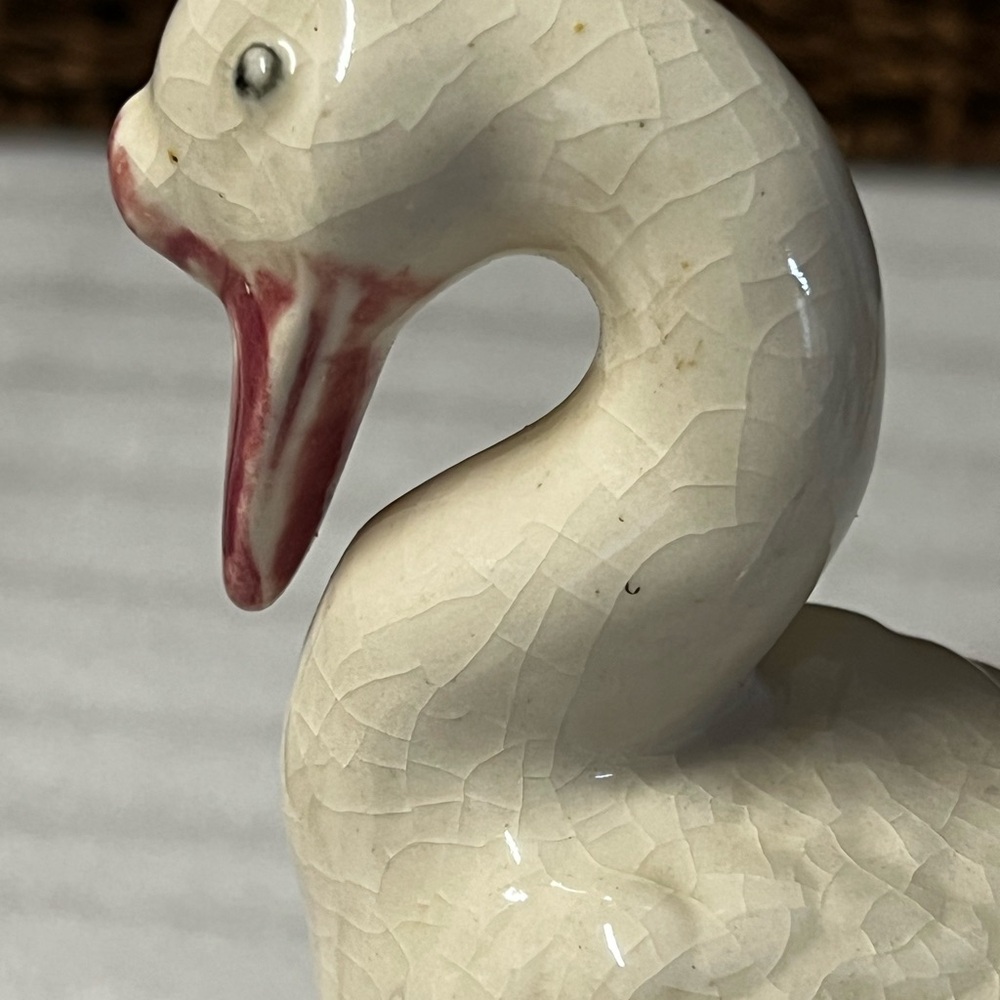 Vintage Ceramic Swan Flower Frog Yankoware Made in Japan - Picture 5 of 13